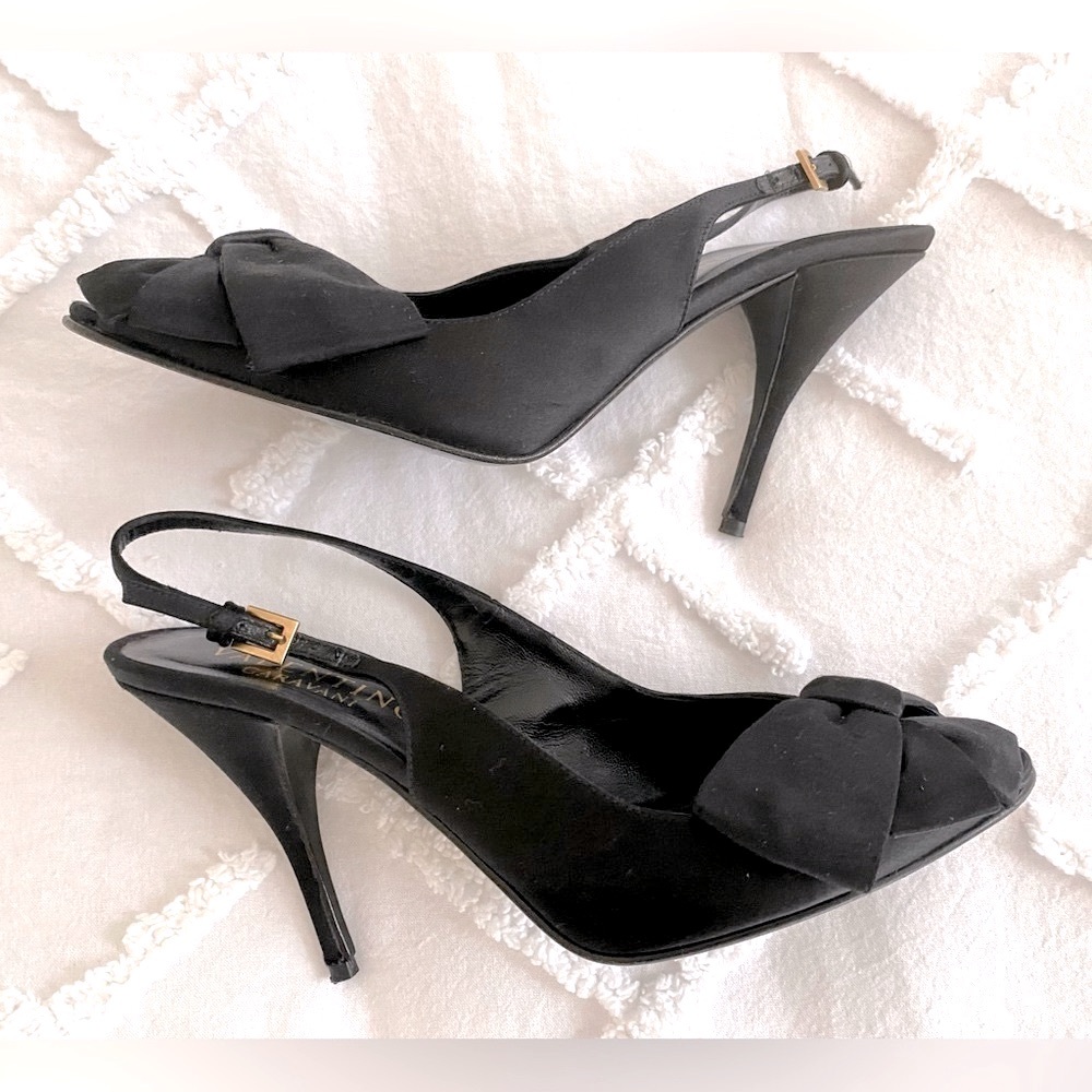 GORGEOUS VALENTINO SATIN HEELS